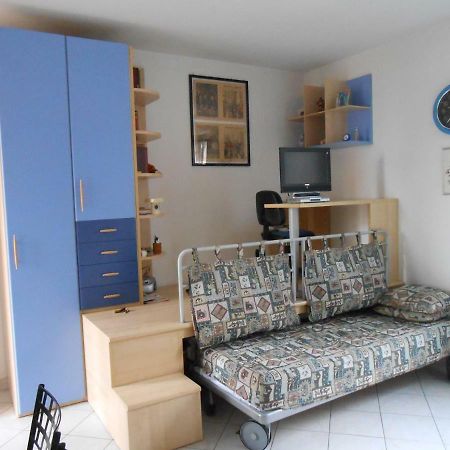 Monolocale A Peschiera Del Garda Vista Lago Διαμέρισμα Εξωτερικό φωτογραφία