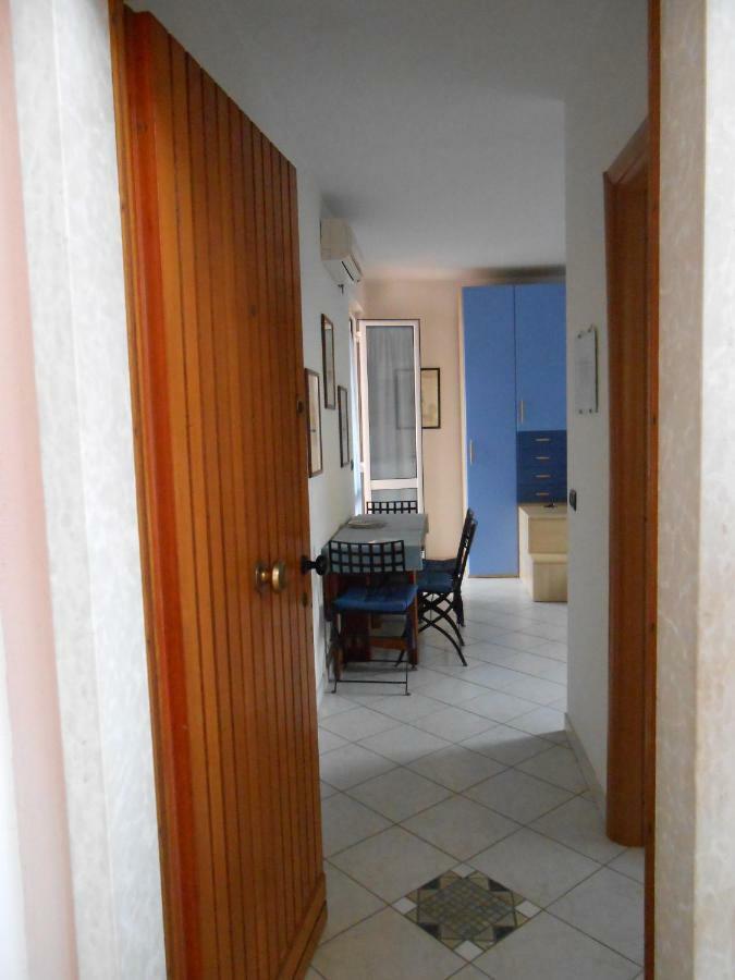 Monolocale A Peschiera Del Garda Vista Lago Διαμέρισμα Εξωτερικό φωτογραφία