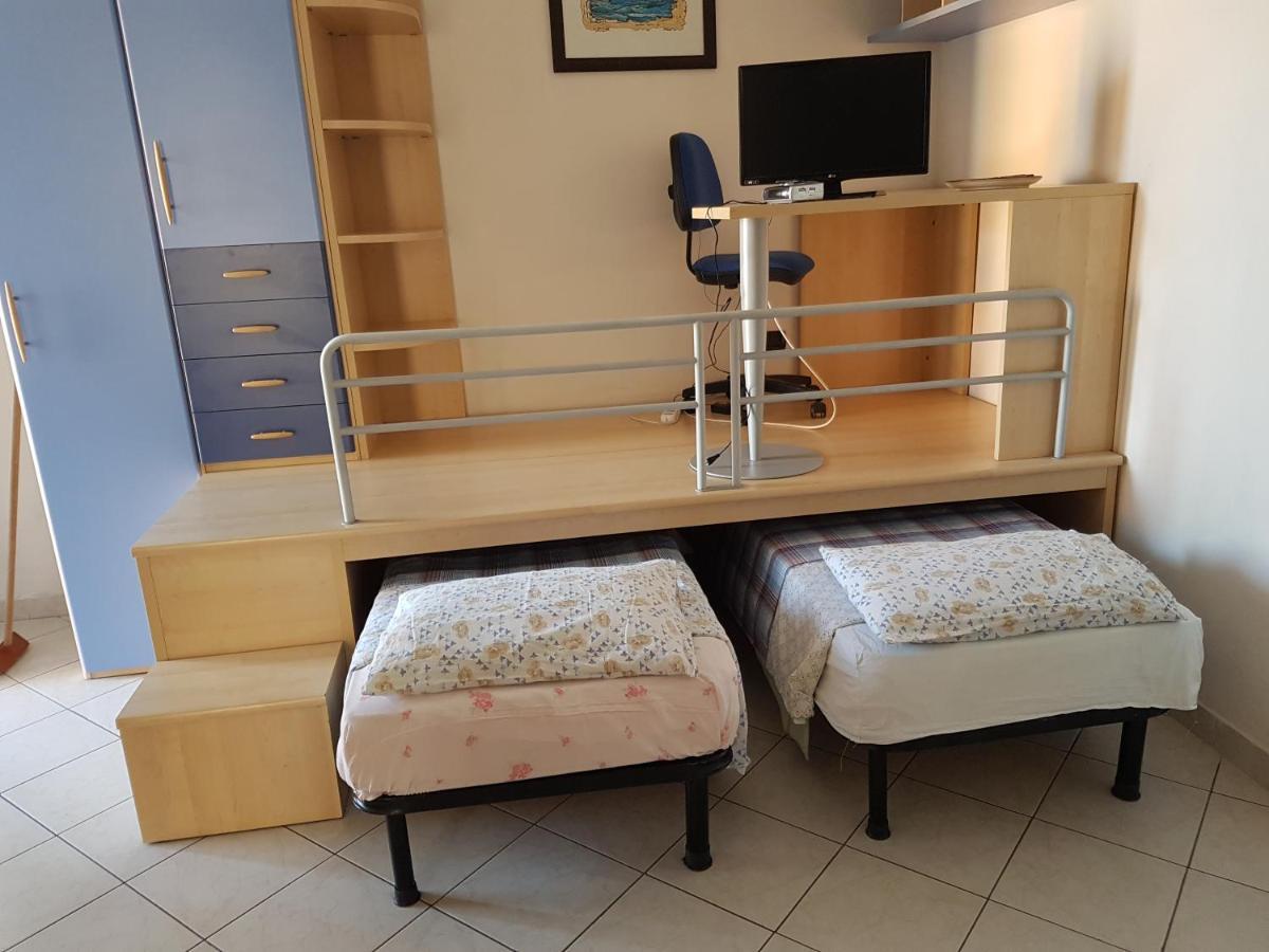 Monolocale A Peschiera Del Garda Vista Lago Διαμέρισμα Εξωτερικό φωτογραφία